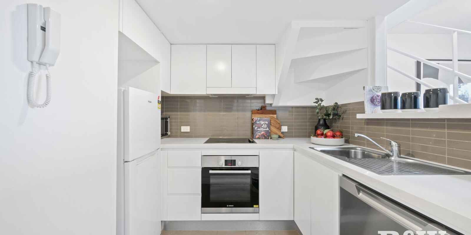 32/12 Hayberry Street Crows Nest