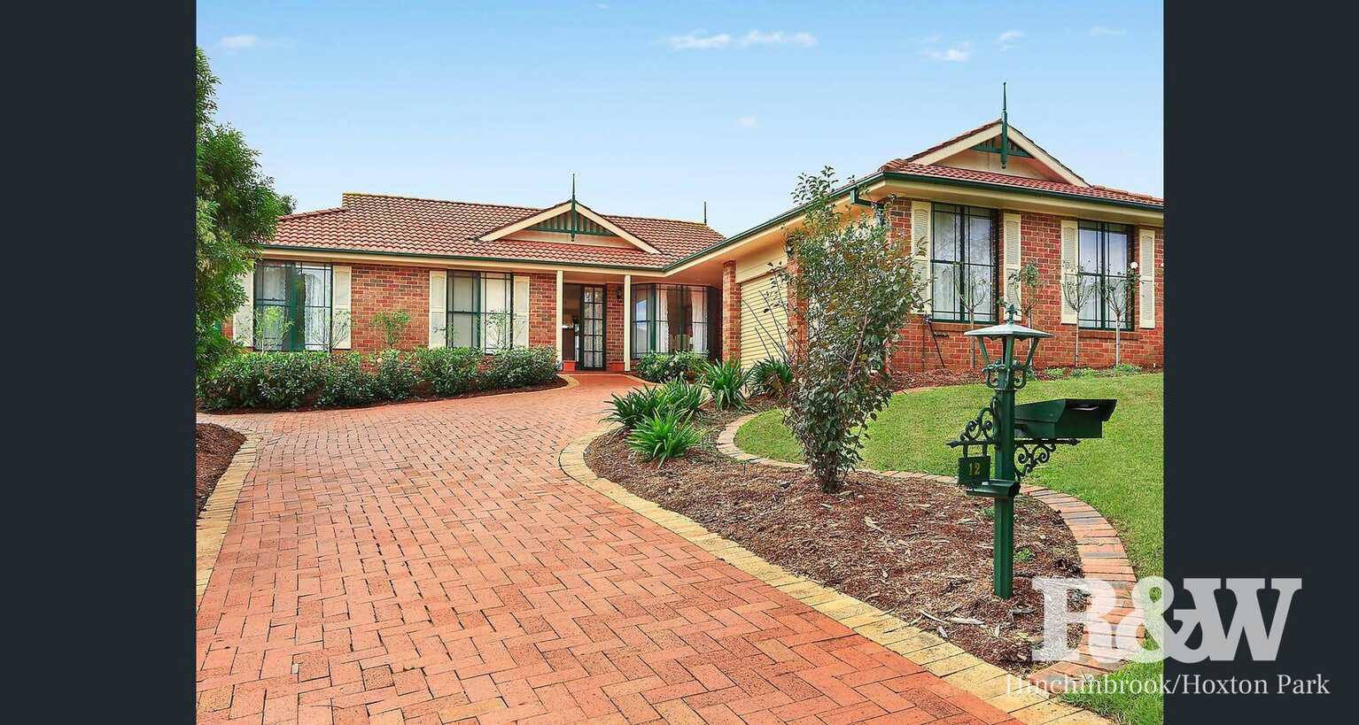12 Packenham Place Mount Annan
