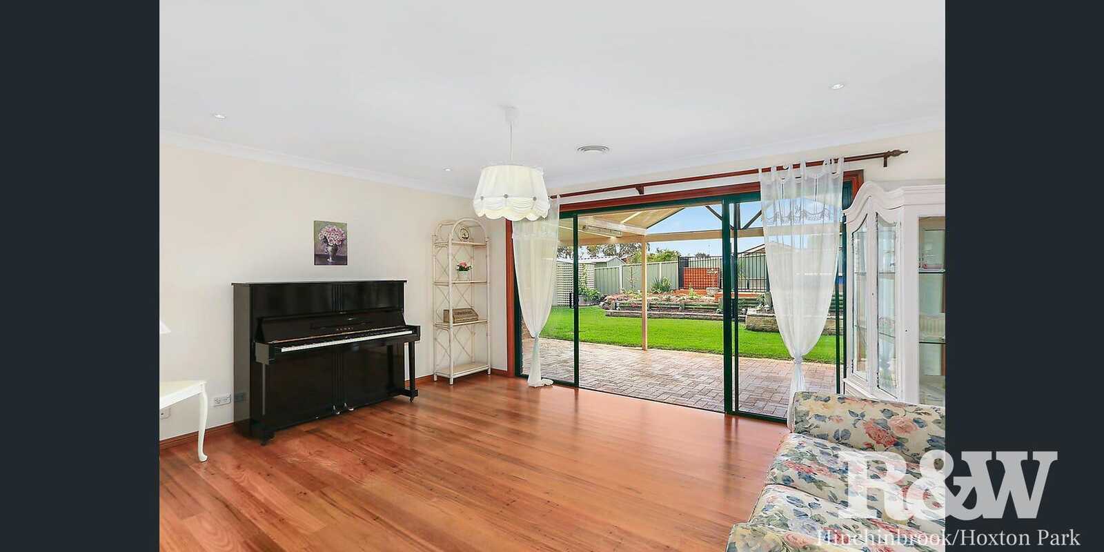 12 Packenham Place Mount Annan
