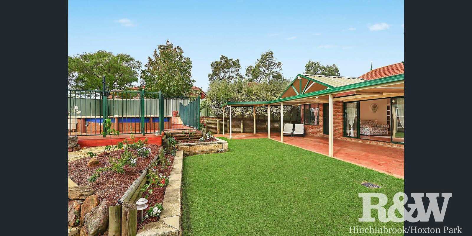 12 Packenham Place Mount Annan