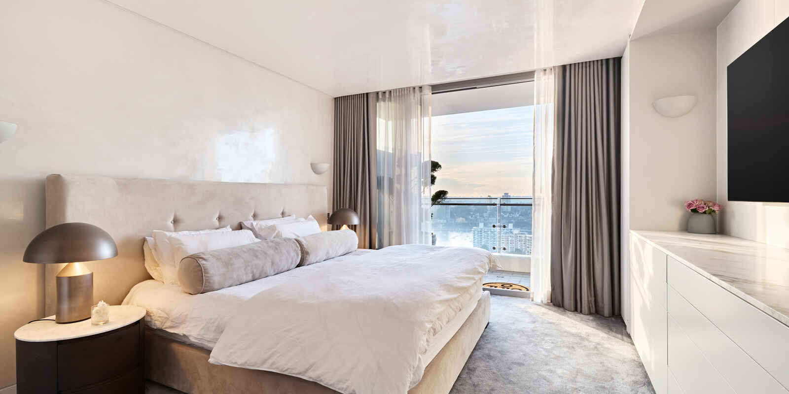 1705/81 Macleay Street Potts Point 1705/81 Macleay Street Potts Point