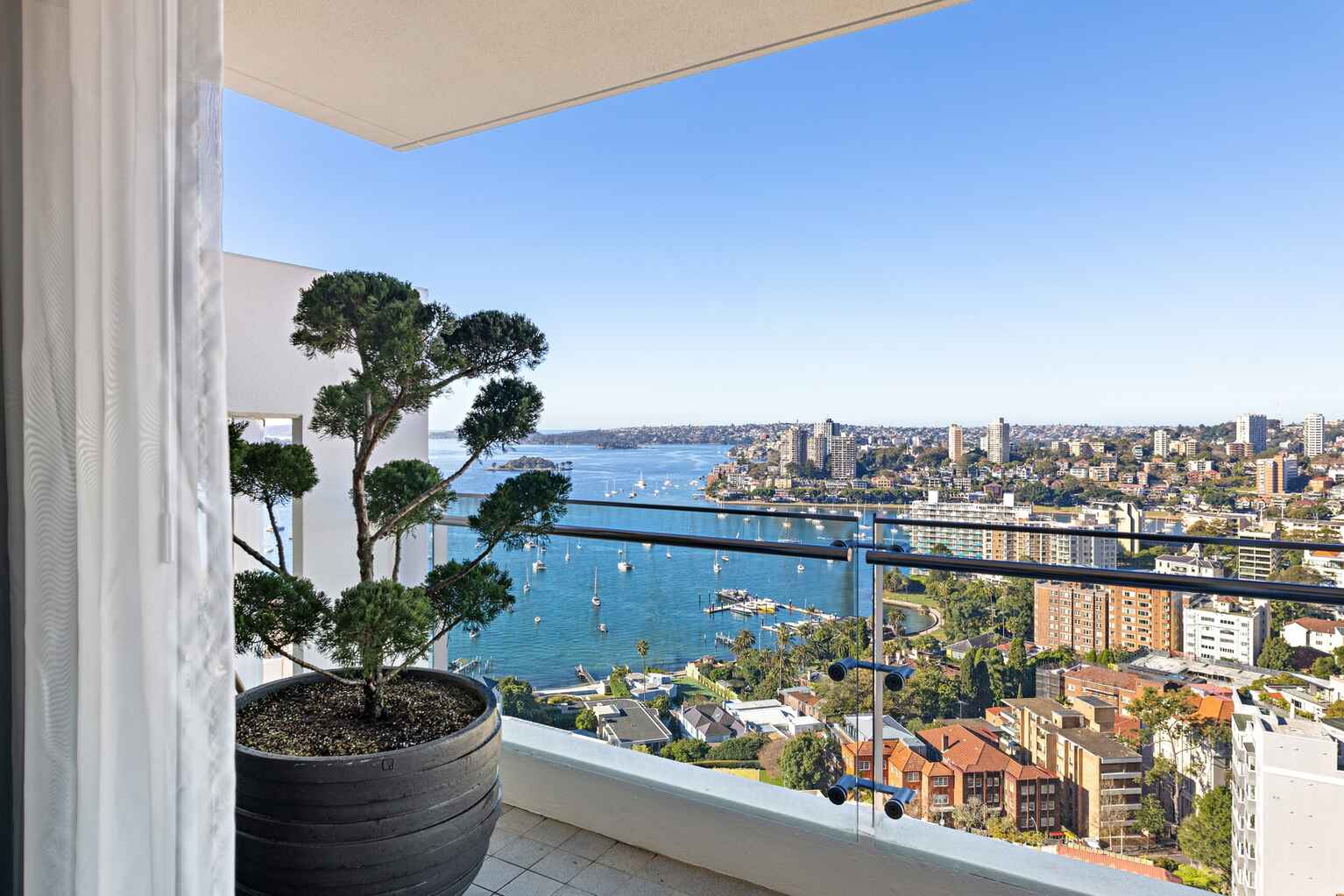 1705/81 Macleay Street Potts Point 1705/81 Macleay Street Potts Point
