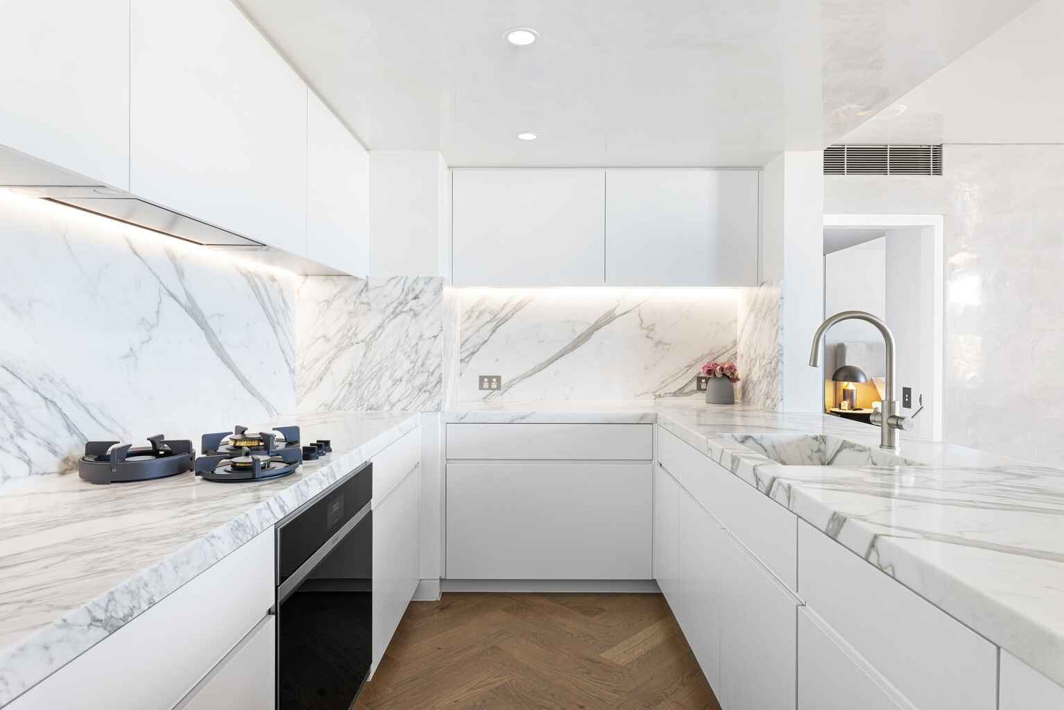 1705/81 Macleay Street Potts Point 1705/81 Macleay Street Potts Point