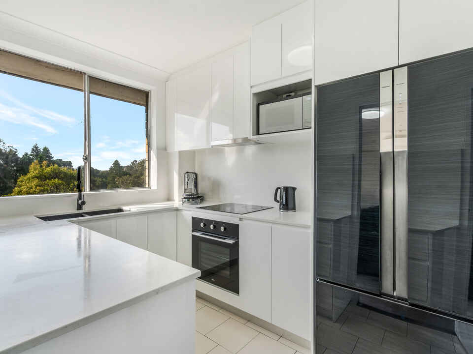 84/4 Riverpark Drive Liverpool