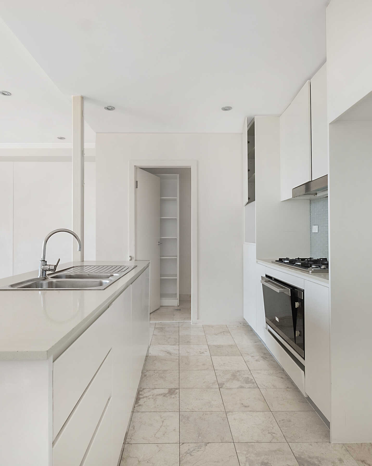 709/9-11 Wollongong Road Arncliffe, Arncliffe - Thumbnail 2