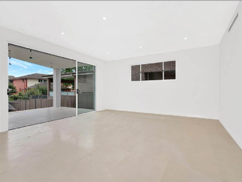 33 Fairfield Road Woodpark