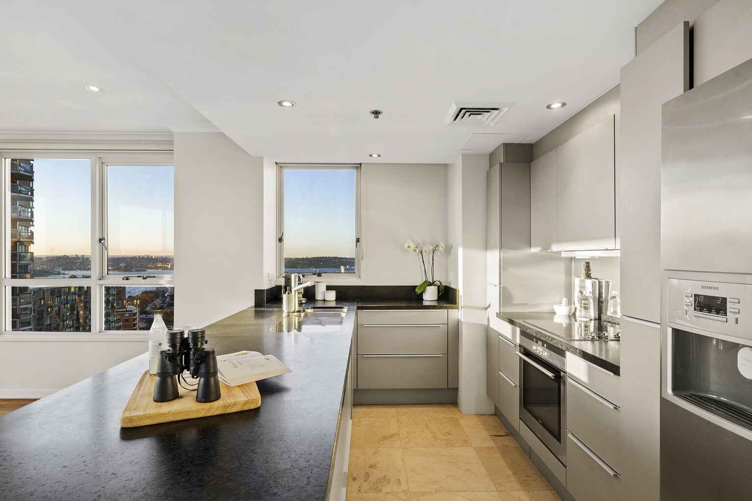 2103/1 Kings Cross Road Darlinghurst