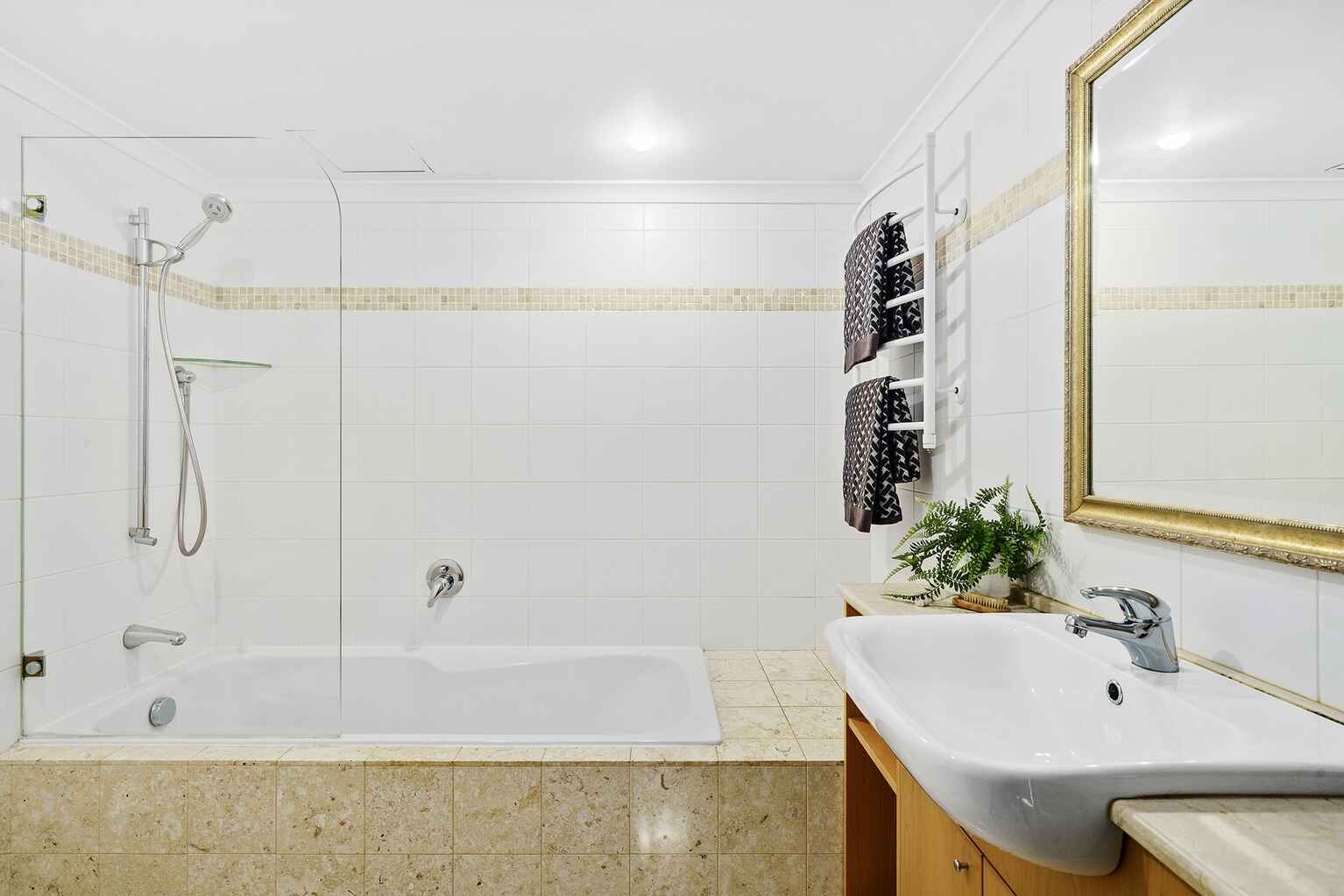 2103/1 Kings Cross Road Darlinghurst