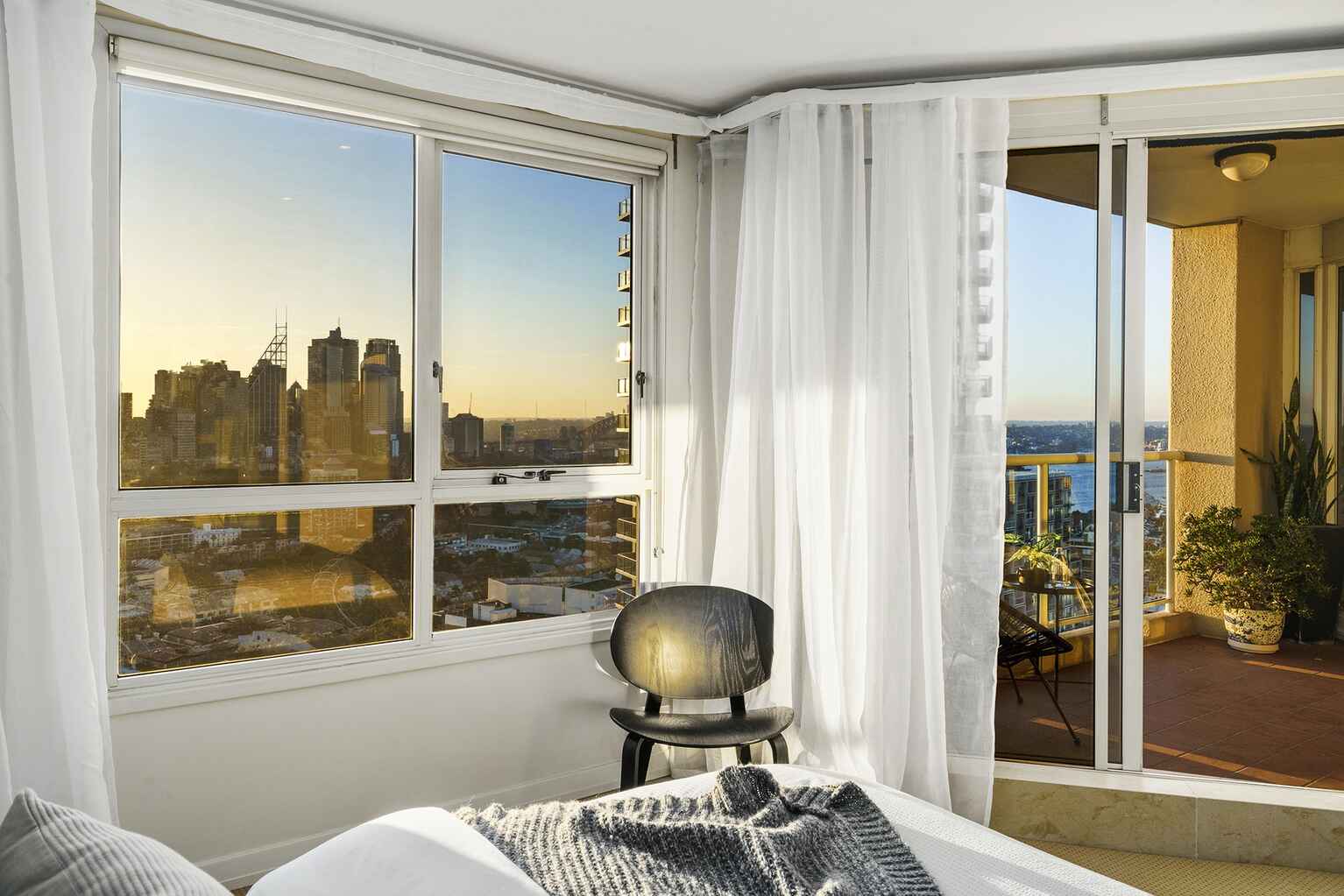 2103/1 Kings Cross Road Darlinghurst