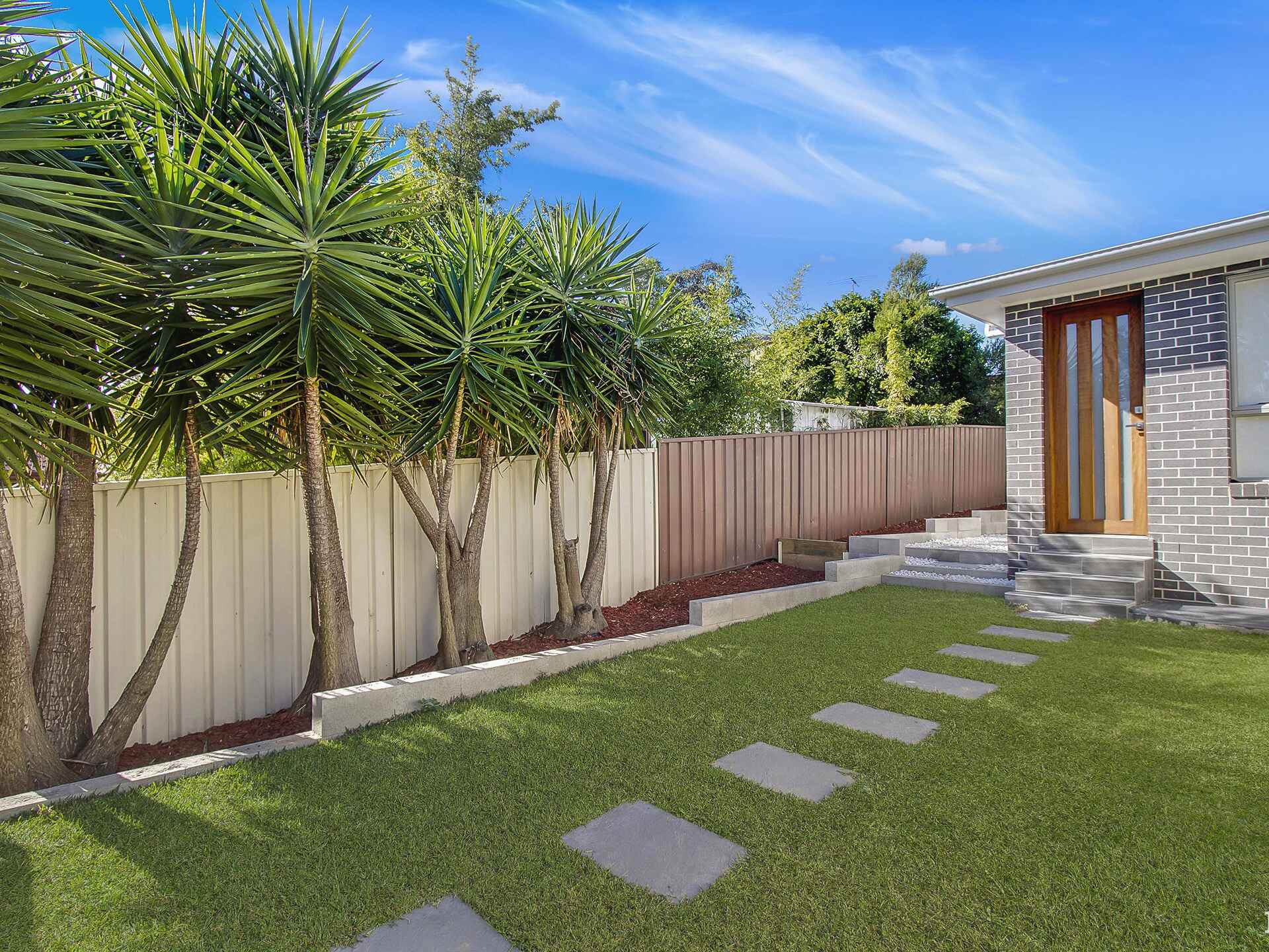 25A Coonawarra Drive St Clair