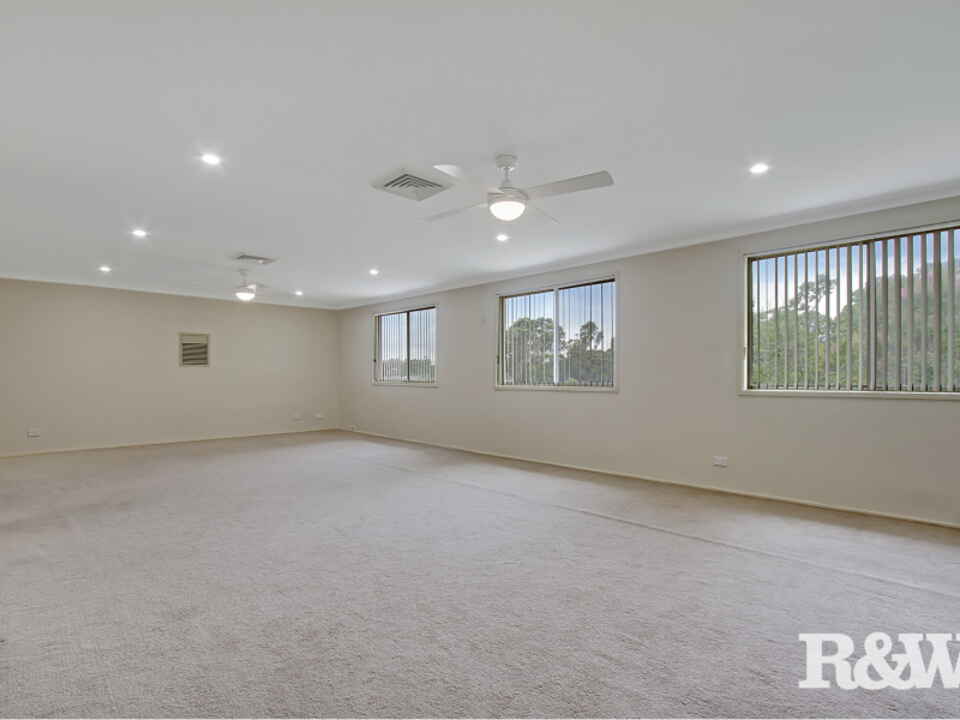 5 Daniel Parade St Clair