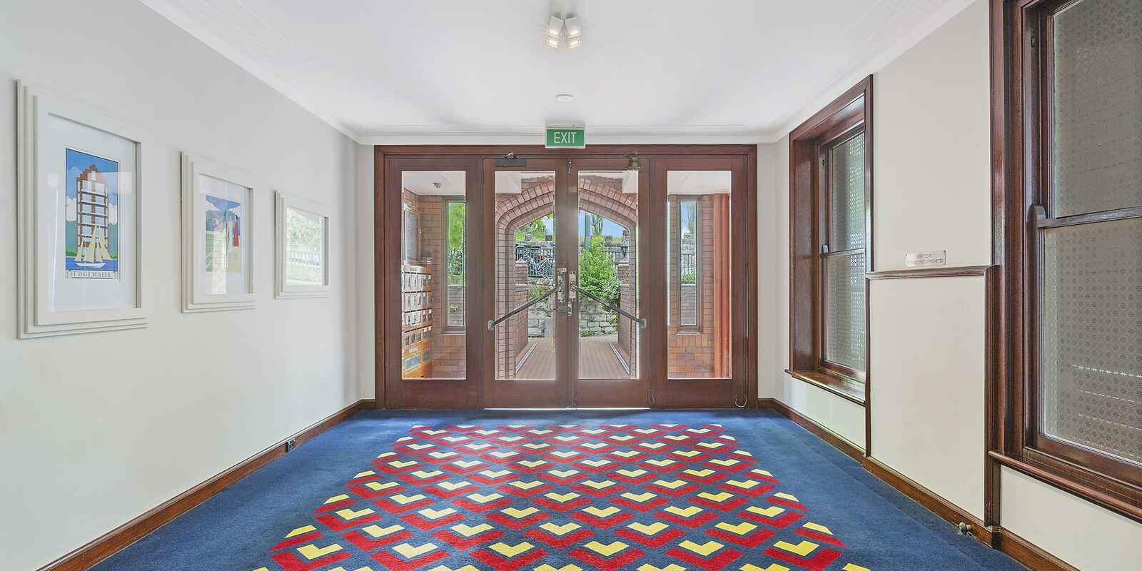 11/6 Billyard Avenue Elizabeth Bay