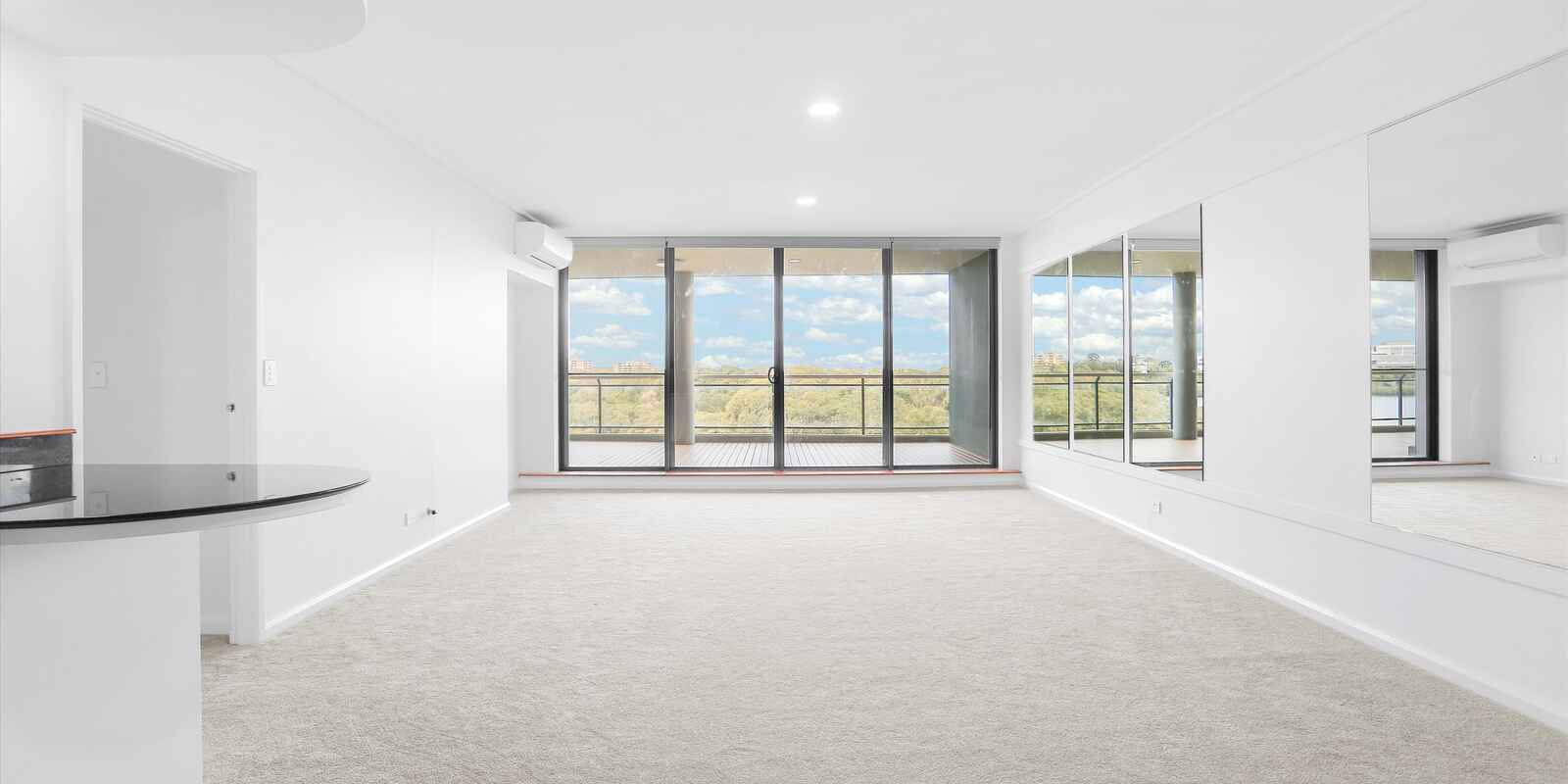 63/29 Bennelong Pkwy Wentworth Point 63/29 Bennelong Pkwy Wentworth Point