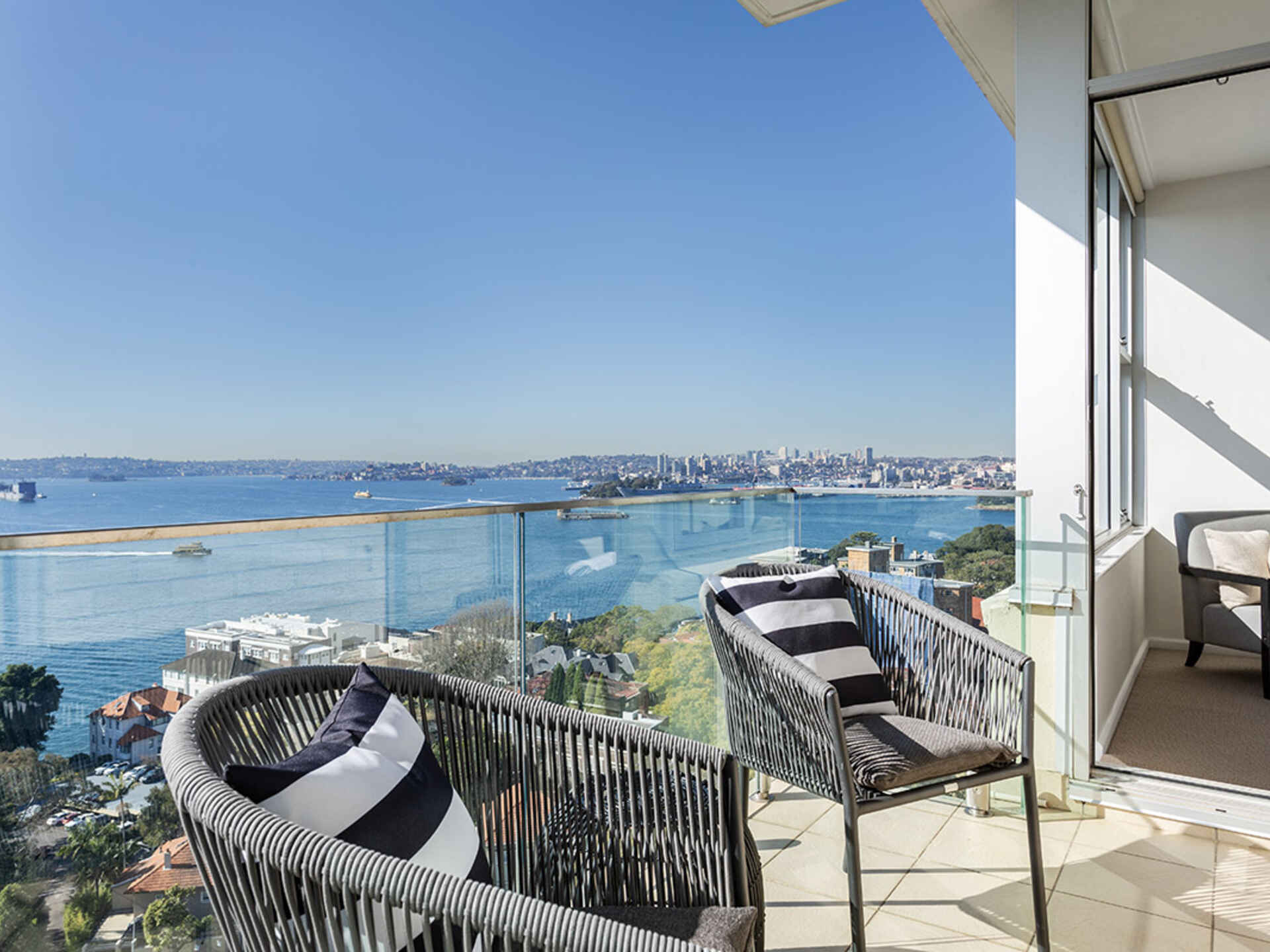 123/67 Carabella Street Kirribilli