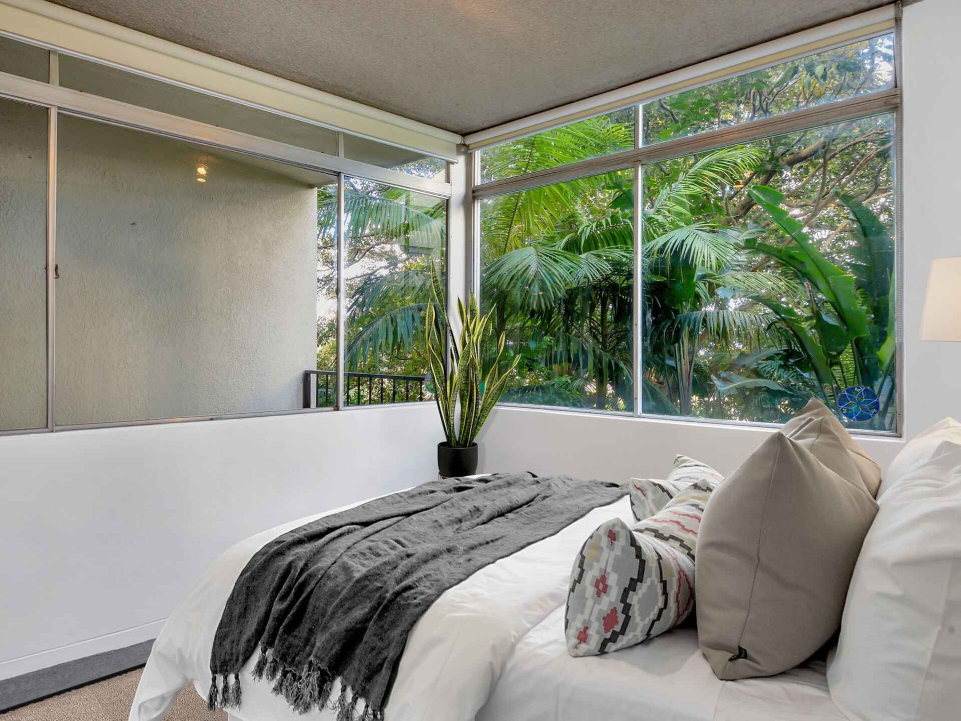 102/72 Henrietta St Waverley