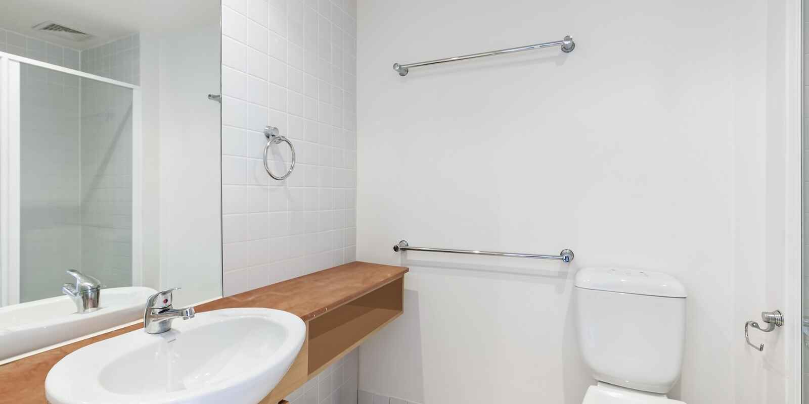 121/27-29 Bennelong Parkway Wentworth Point