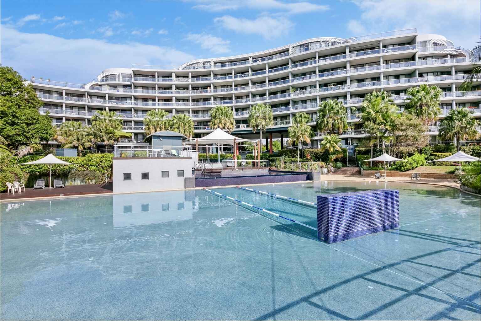 121/27-29 Bennelong Parkway Wentworth Point