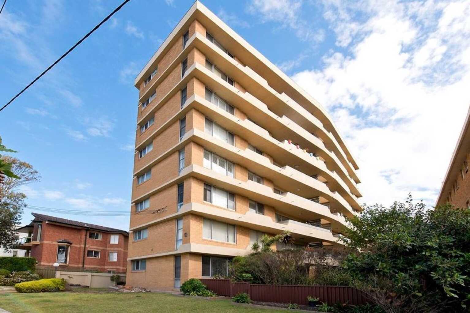 16/49 Bennett Street Bondi