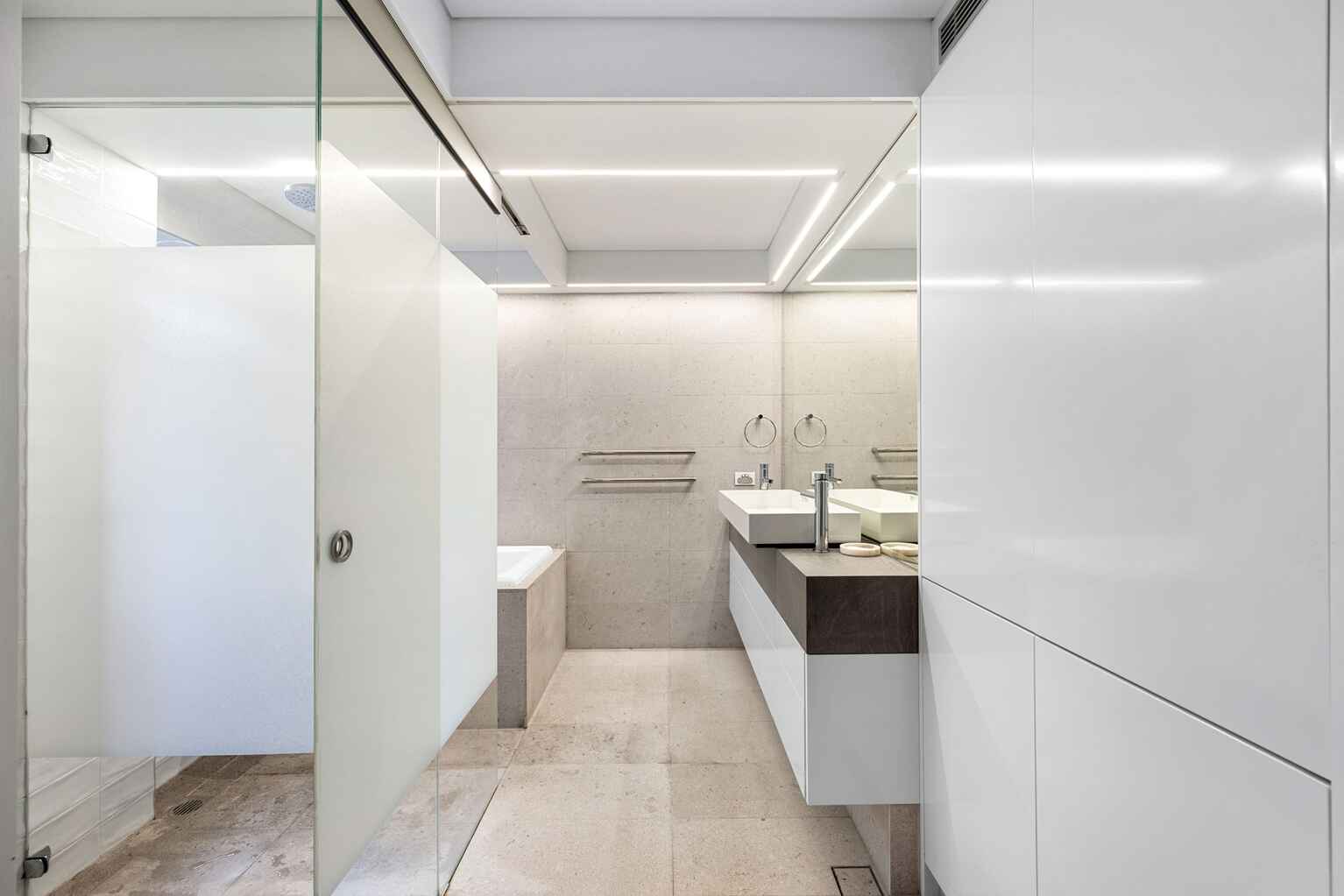 12/2 Elizabeth Bay Crescent Elizabeth Bay 12/2 Elizabeth Bay Crescent Elizabeth Bay