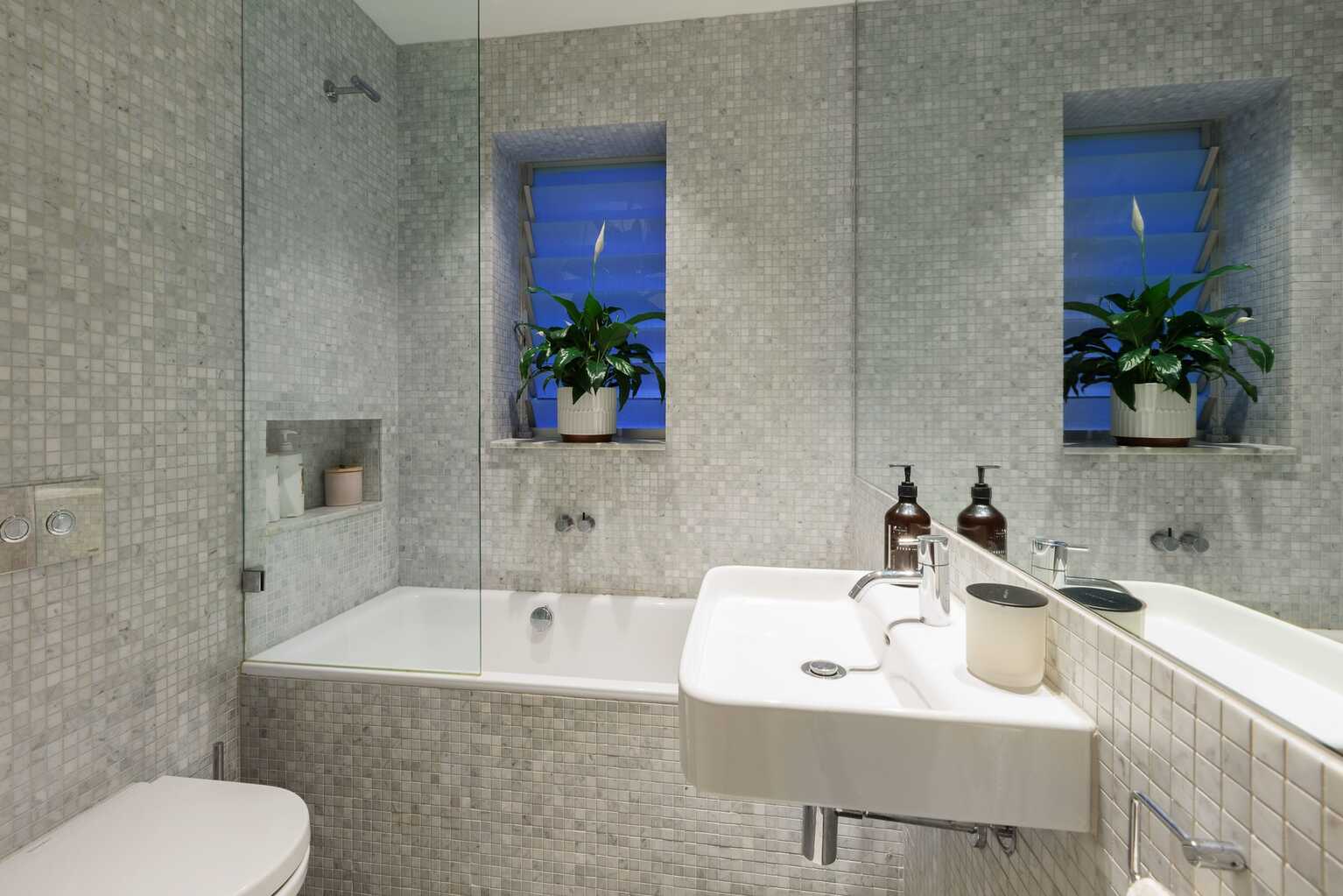 6/4 Billyard Avenue Elizabeth Bay 6/4 Billyard Avenue Elizabeth Bay