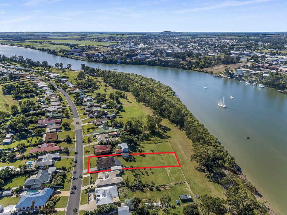 25 Mariners Way Bundaberg North