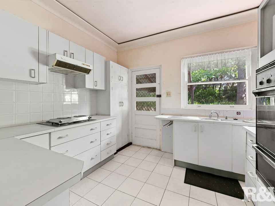 11 Scott Street Point Clare