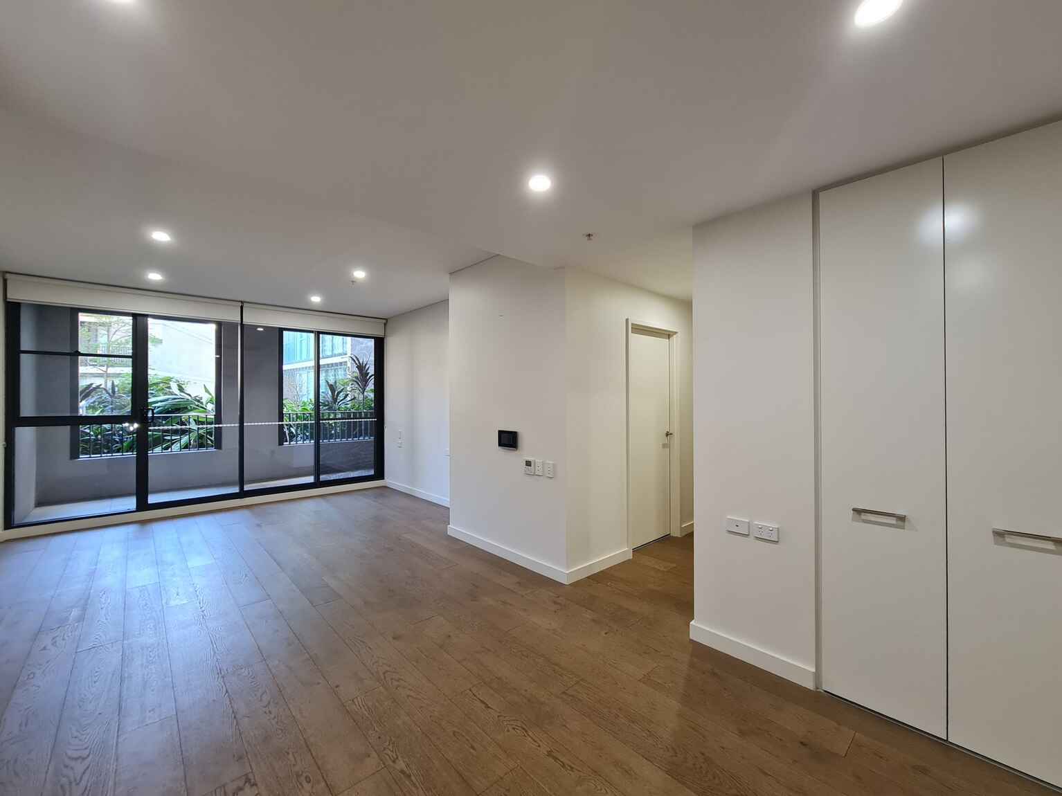 2009/6 Kingsborough Way Zetland