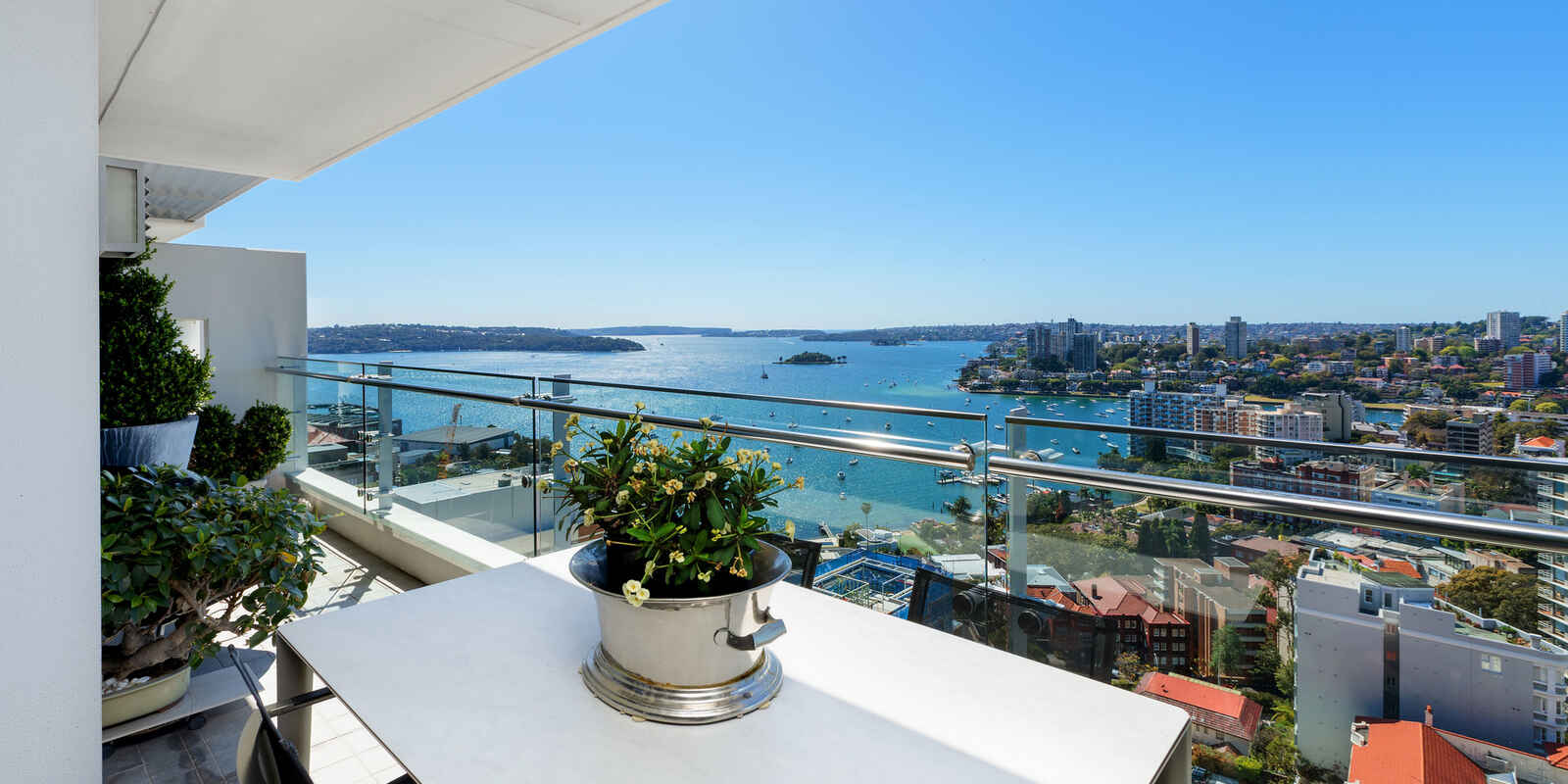 1706/81 Macleay Street Potts Point 1706/81 Macleay Street Potts Point