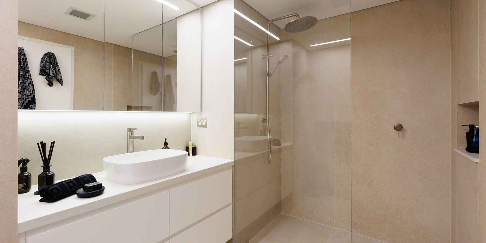 1706/81 Macleay Street Potts Point 1706/81 Macleay Street Potts Point