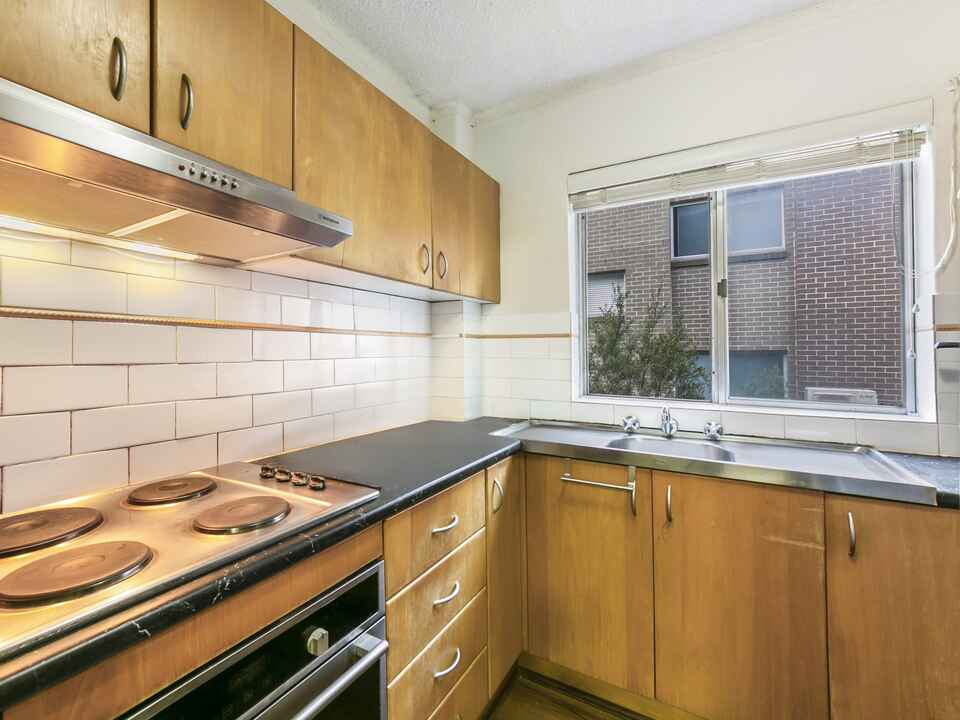 8/31-33 Hampstead Road Homebush West
