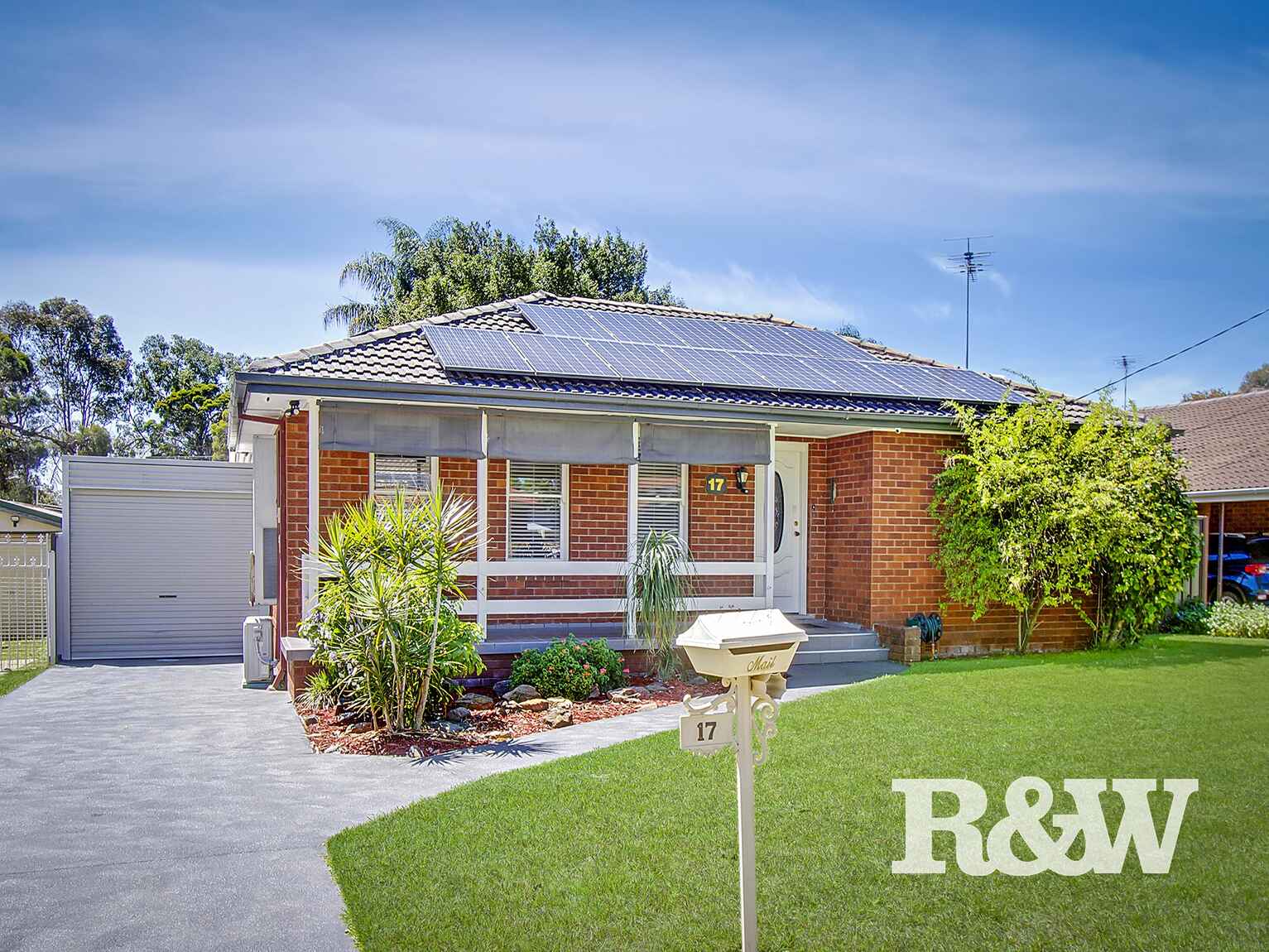 17 Melanesia Avenue Lethbridge Park 17 Melanesia Avenue Lethbridge Park