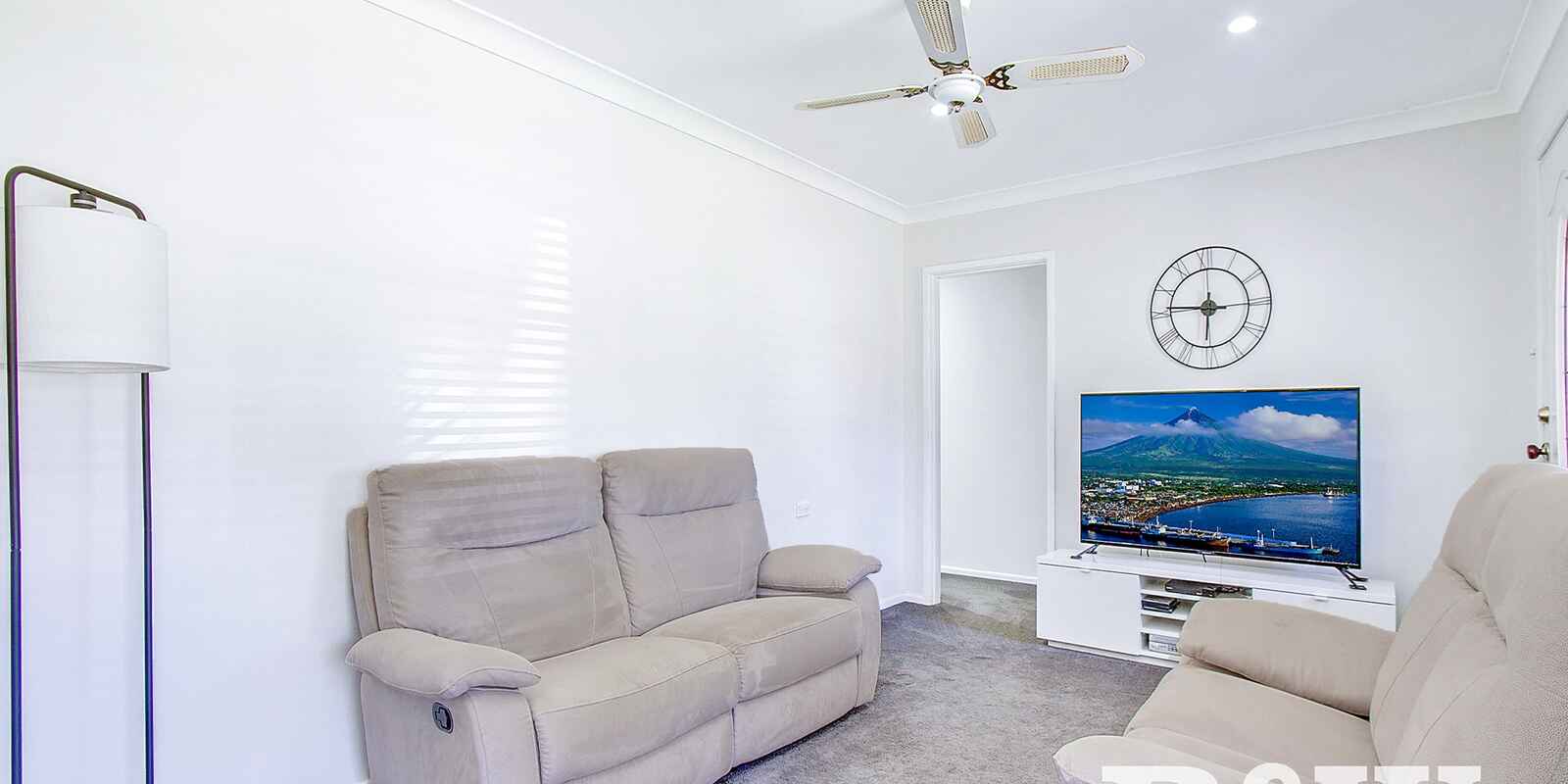 17 Melanesia Avenue Lethbridge Park 17 Melanesia Avenue Lethbridge Park