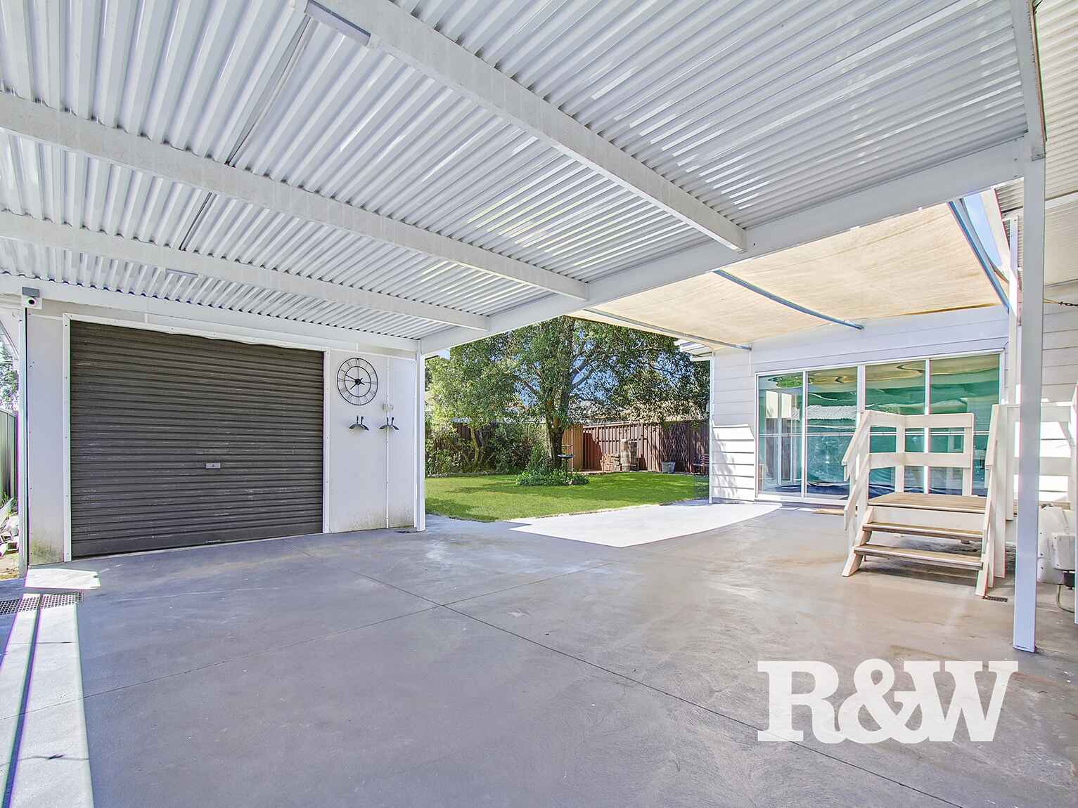 17 Melanesia Avenue Lethbridge Park 17 Melanesia Avenue Lethbridge Park