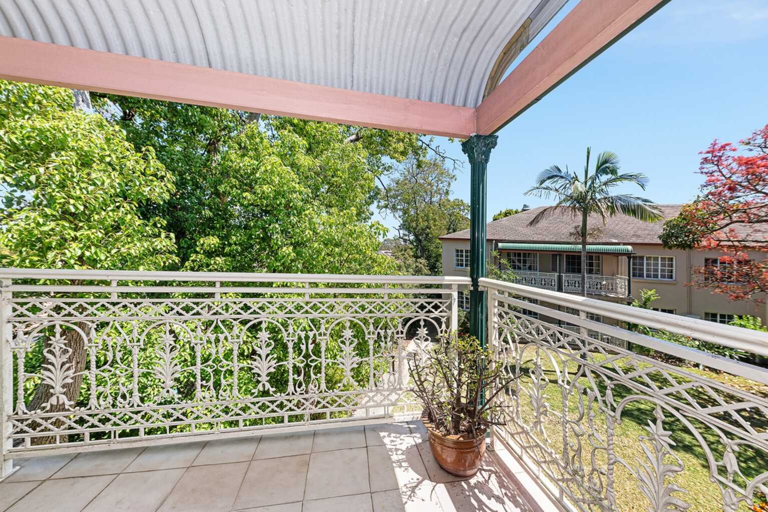 32/244 Mowbray Road Chatswood