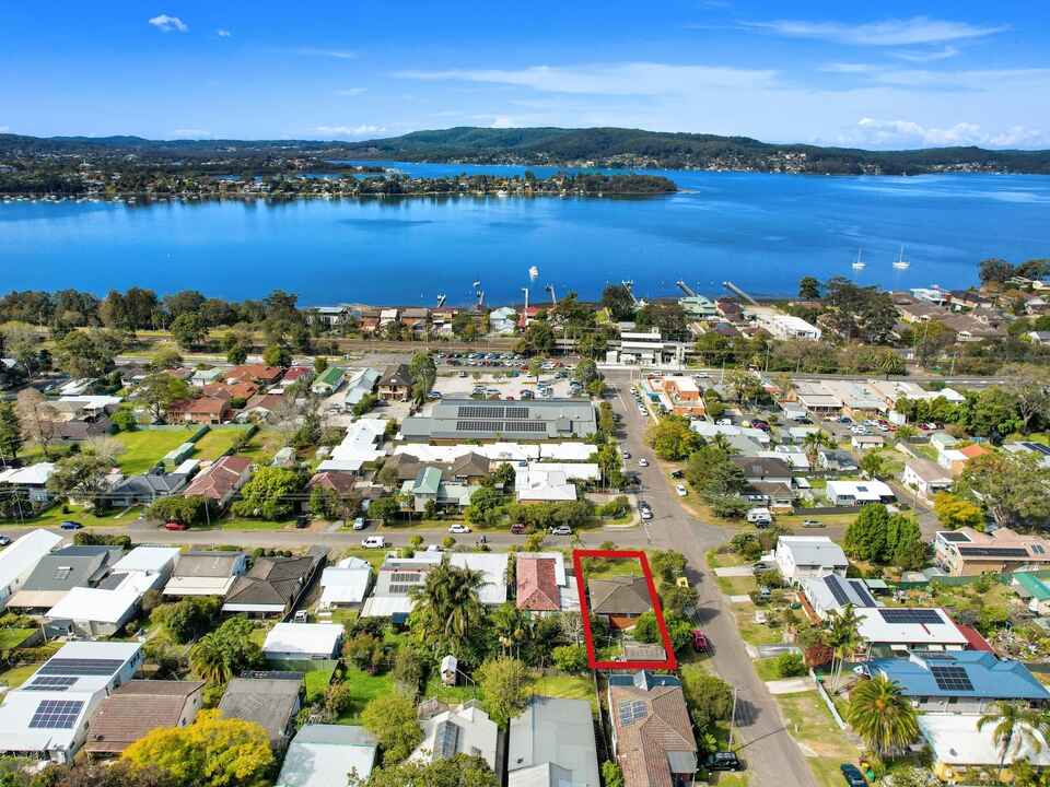 33 Nioka Avenue Point Clare