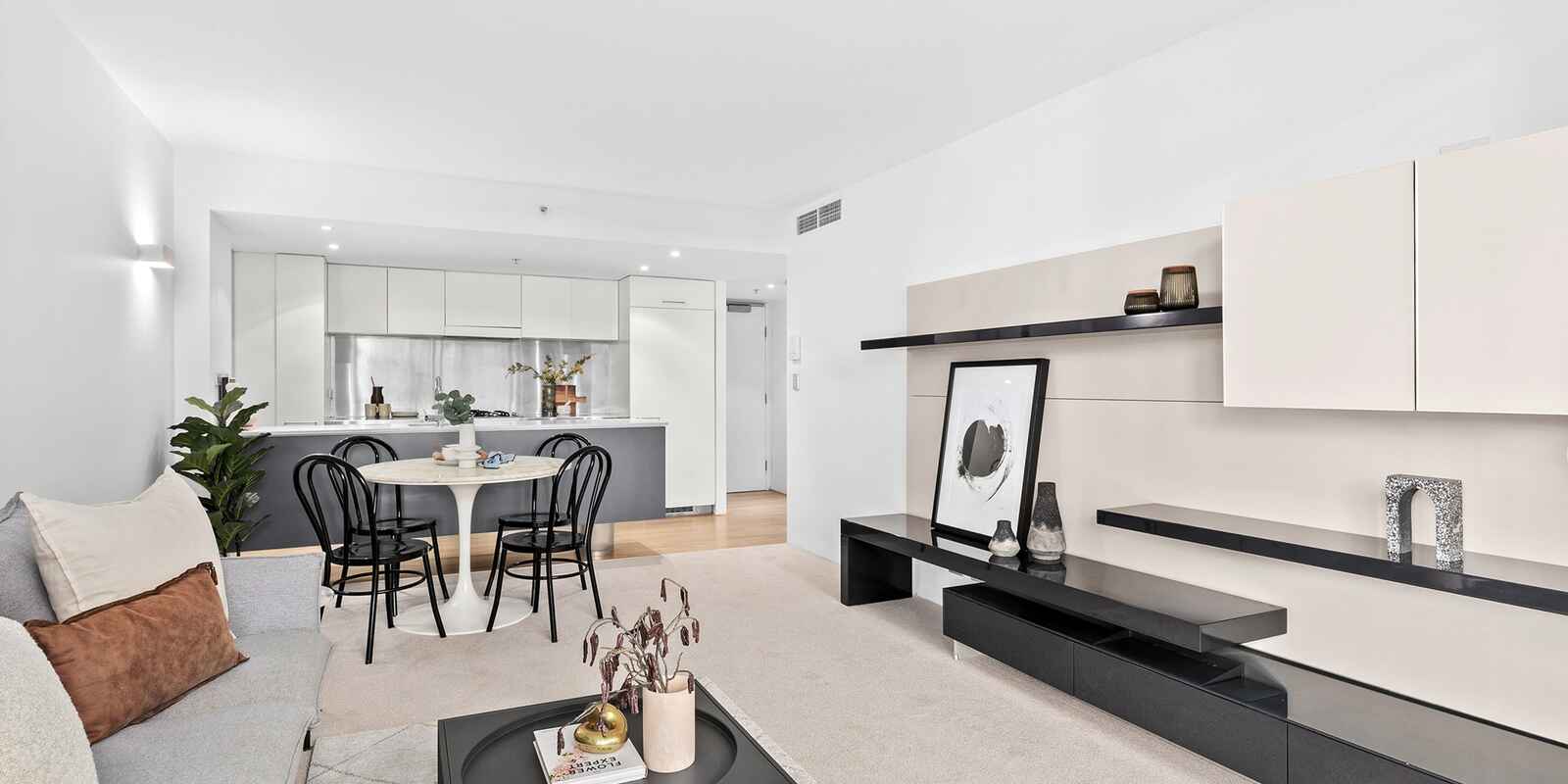 202/2a Elizabeth Bay Road Elizabeth Bay 202/2a Elizabeth Bay Road Elizabeth Bay