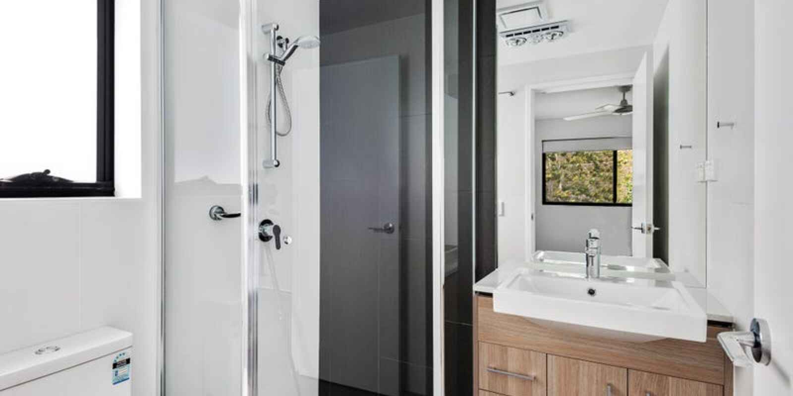 2/49 Northcliffe Street Murarrie