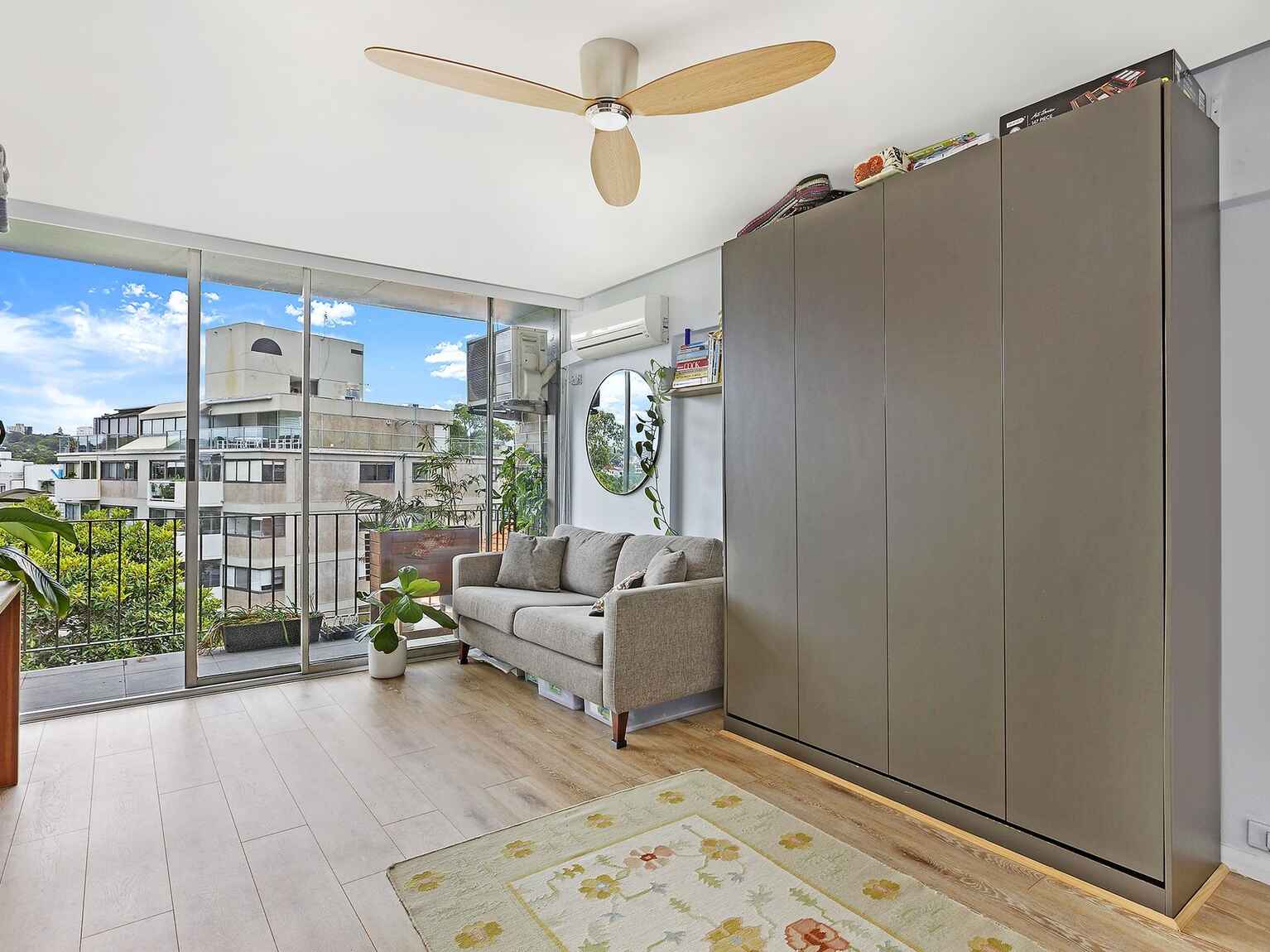 Apartment For Lease 58/68 Roslyn Gardens Elizabeth Bay