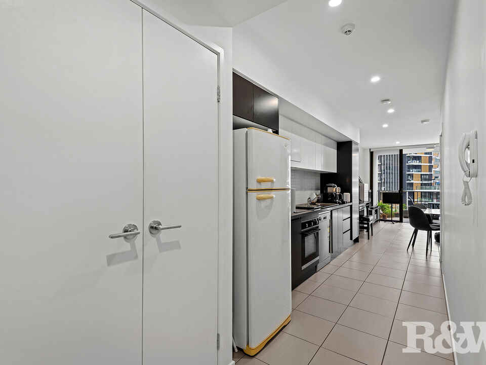 402/8 Holden Street Woolloongabba