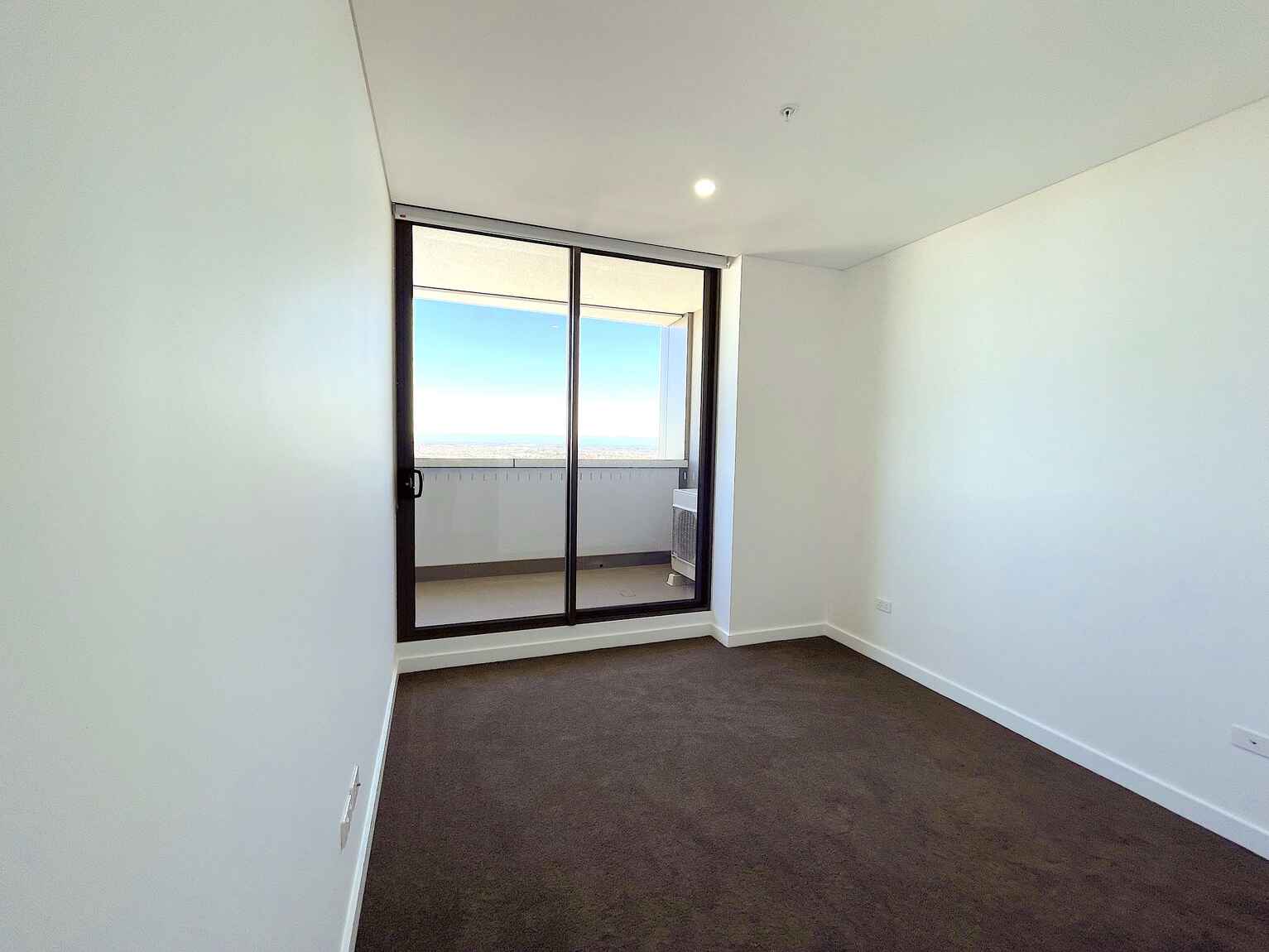 2210/9 Gay Street Castle Hill