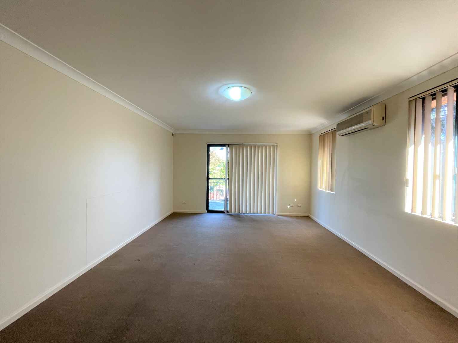 3/98 O'Connell Street North Parramatta