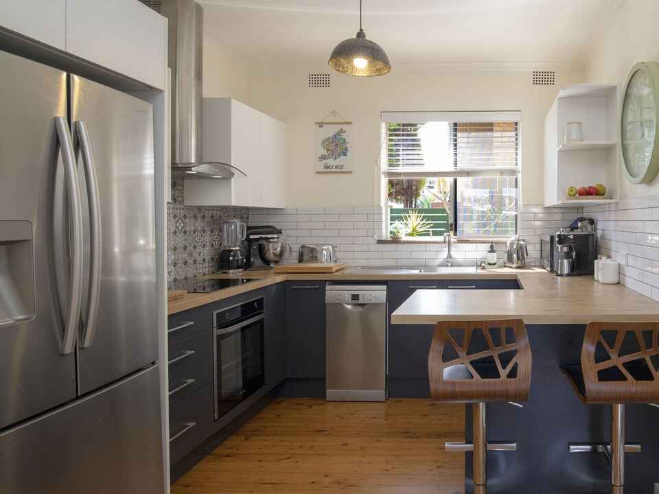 2/114 Homer Street Earlwood