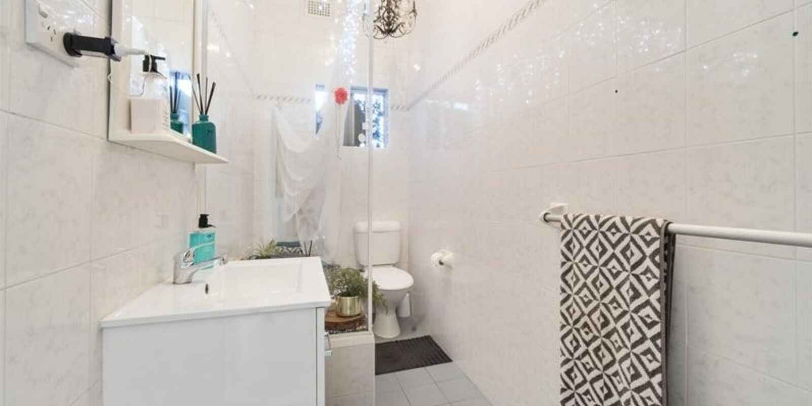 1/207 Norton Street Leichhardt