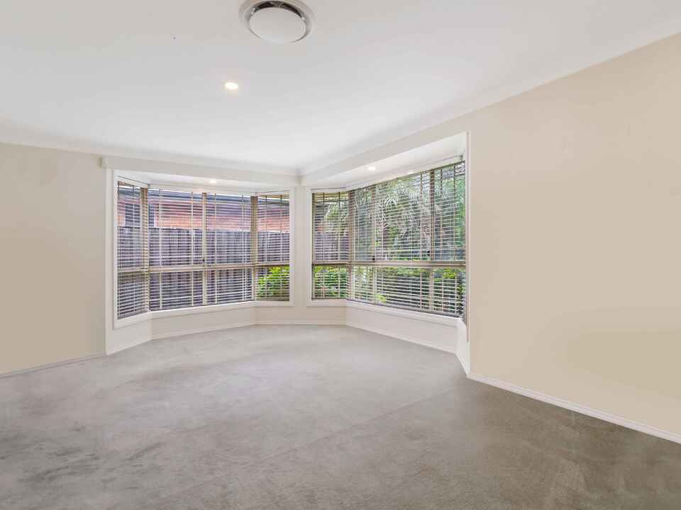 29 Topnot Avenue Hinchinbrook