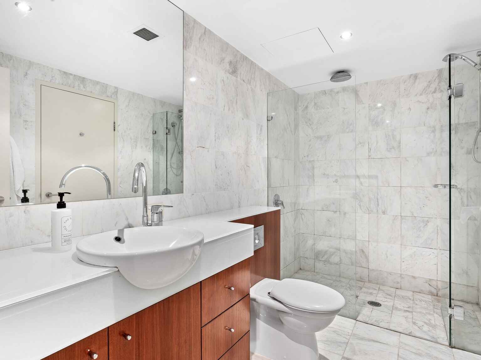 Apartment For Sale 15/8 Greenknowe Avenue Elizabeth Bay