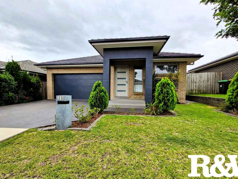 23 Richards Loop Oran Park