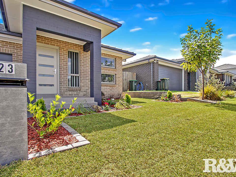 23 Richards Loop Oran Park