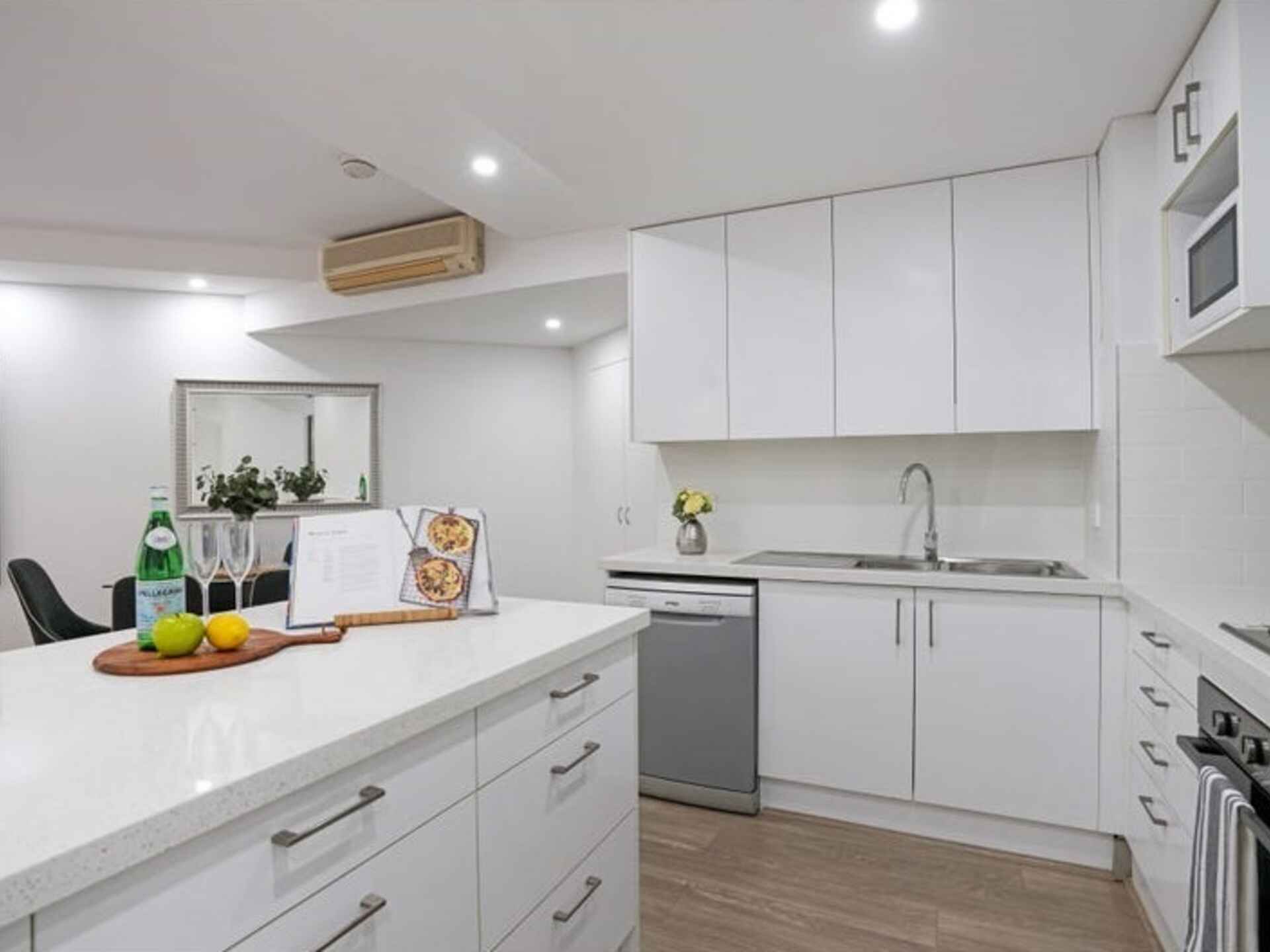 C2/42 Saunders Street Pyrmont