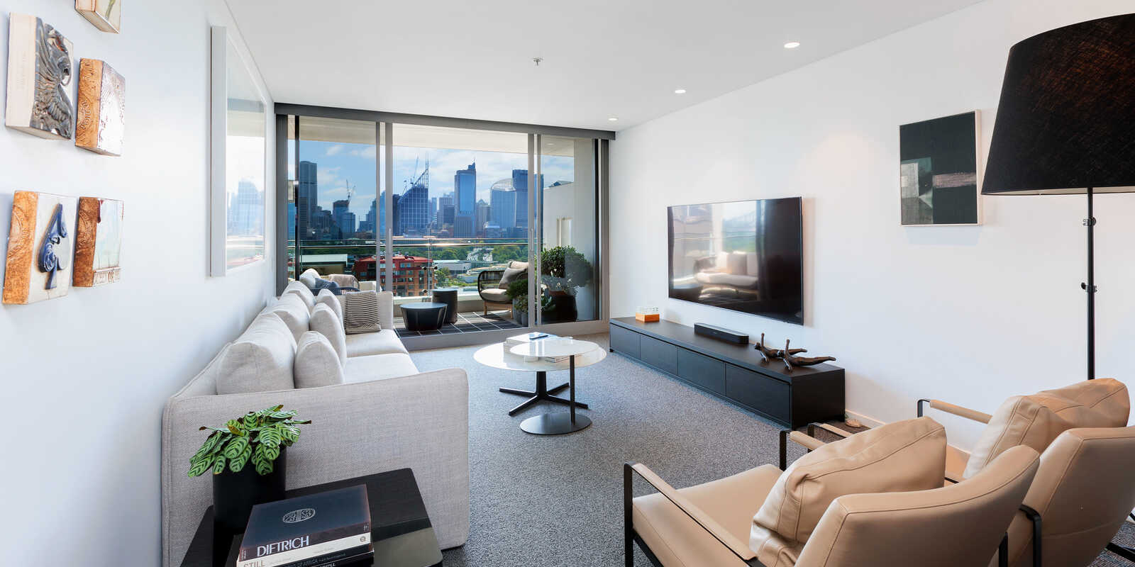 906/81 Macleay Street Potts Point, Point - Thumbnail 2