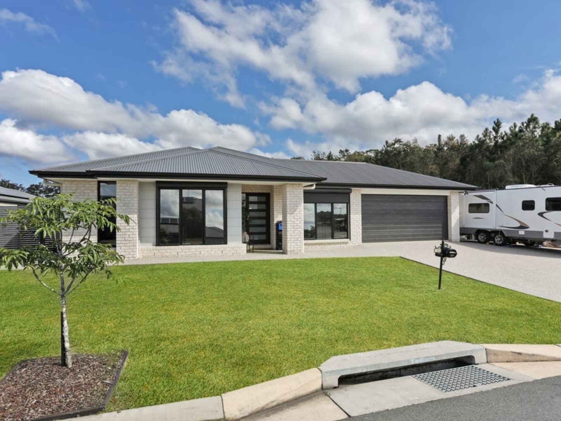 14 Creekview Court Caboolture